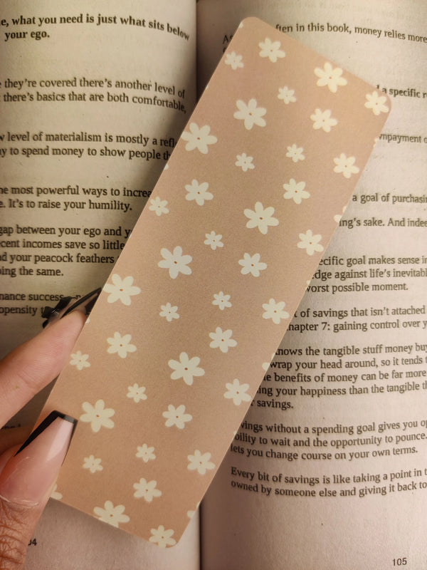 Mini daisy Bookmark